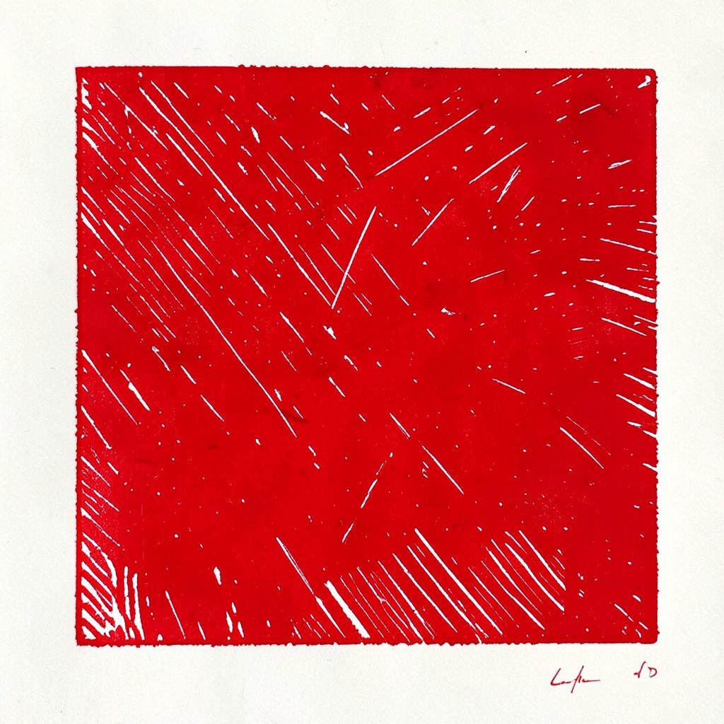 Silhouette de cerveau humain en linogravure, lignes organiques noires sur fond beige texturé